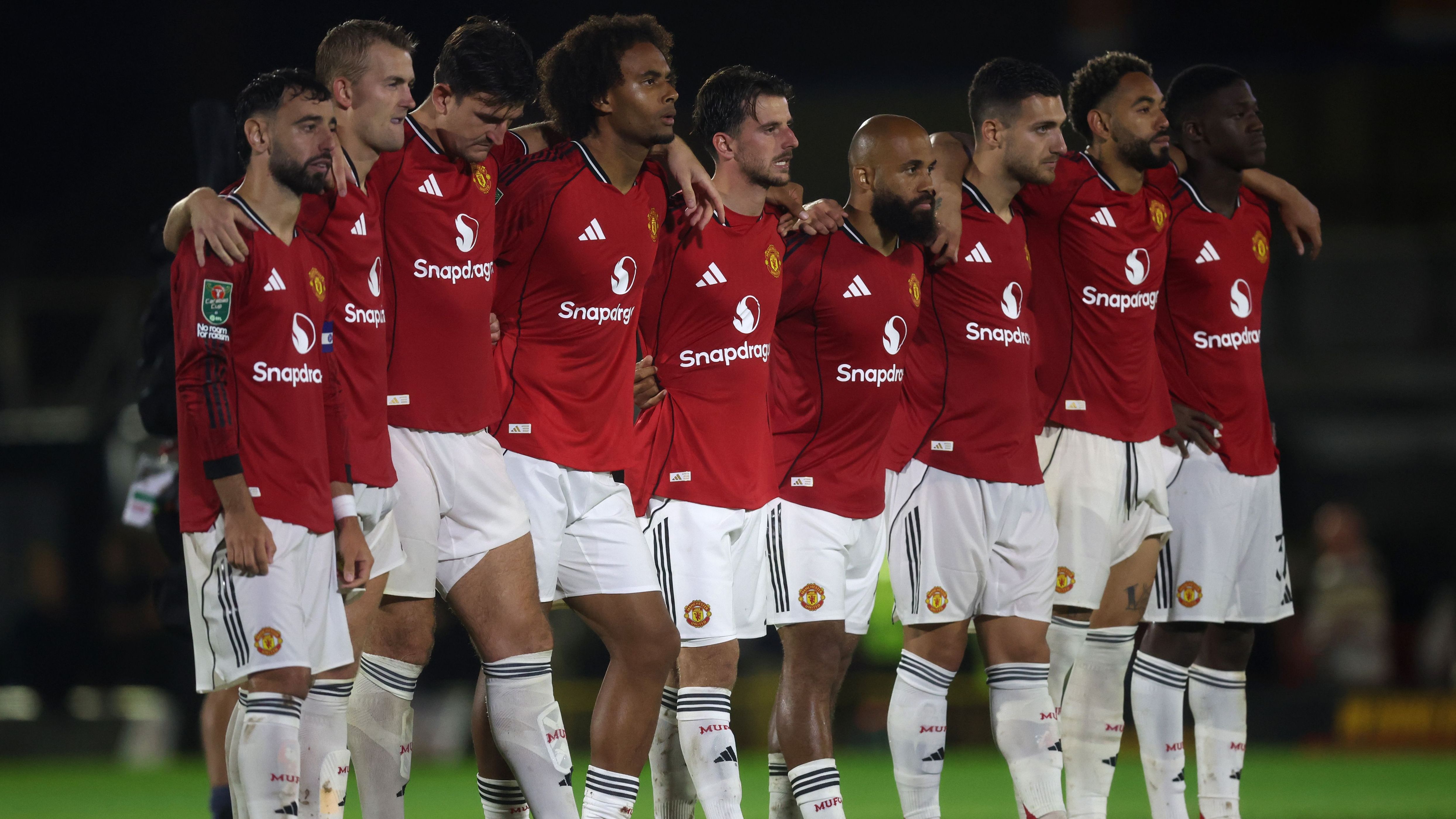 روبن أموريم يقدم اعتذارًا جديدًا لجماهير مانشستر يونايتد في برنامج موجز من 95 كلمة قبل مباراة بيرنلي الحاسمة