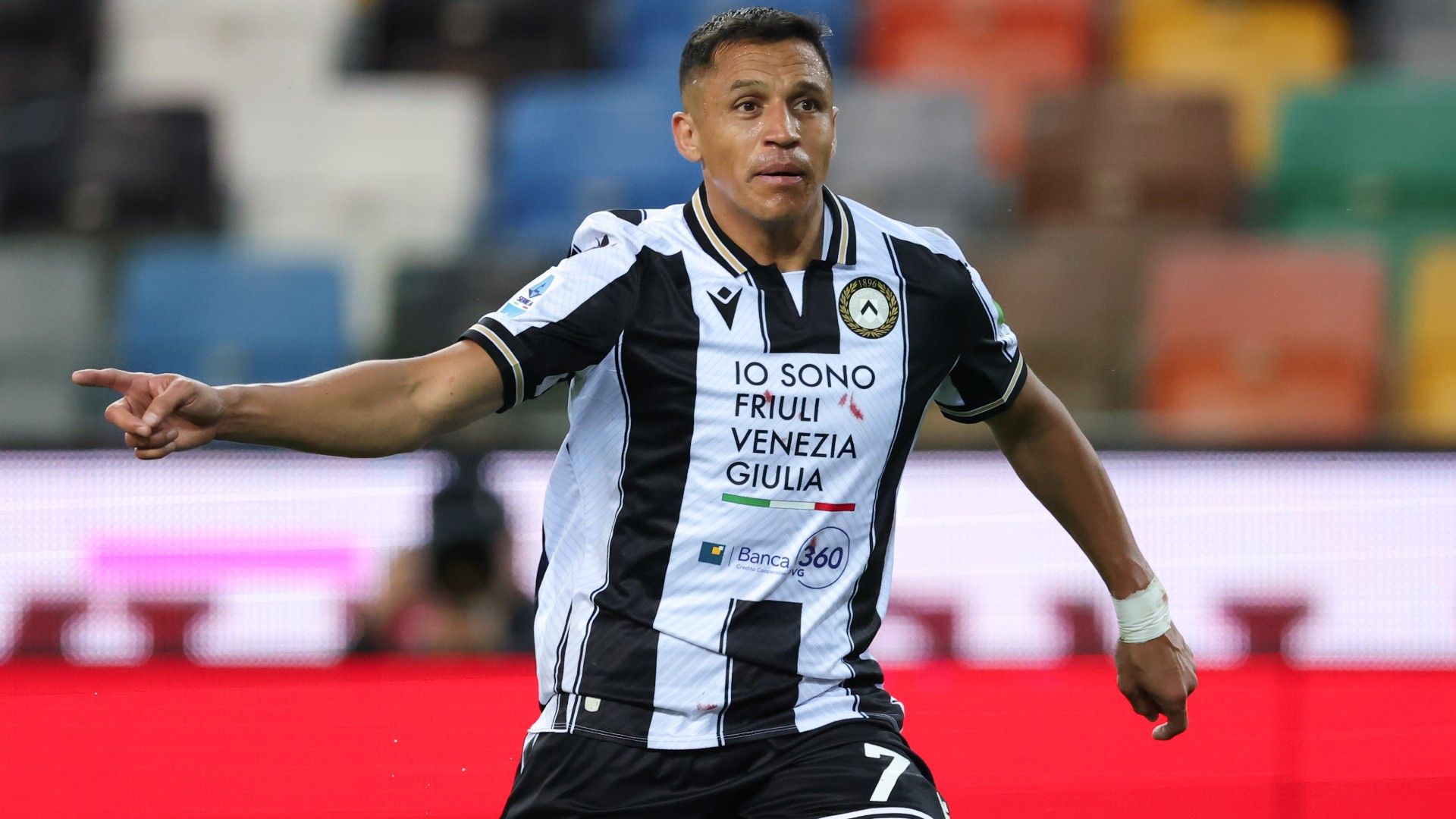 نجم أرسنال ومانشستر يونايتد السابق أليكسيس سانشيز يستعد للعودة إلى الدوري الإسباني في صفقة انتقال حر، بعد 11 عامًا من انتقاله إلى برشلونة