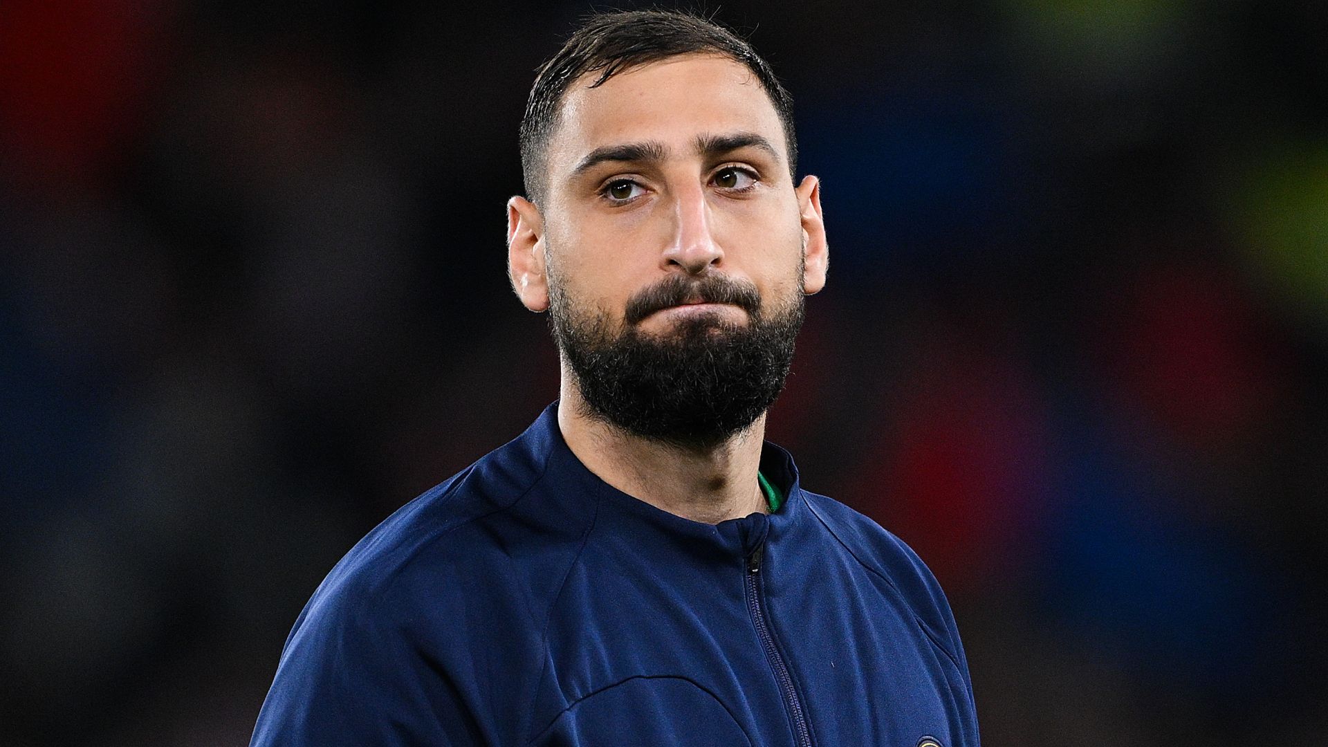 مانشستر سيتي يوقع مع جيانلويجي دوناروما من باريس سان جيرمان بعقد طويل الأمد، ليضمن بديلاً لإيدرسون. ينتقل إلى فنربخشة تحت قيادة بيب جوارديولا.