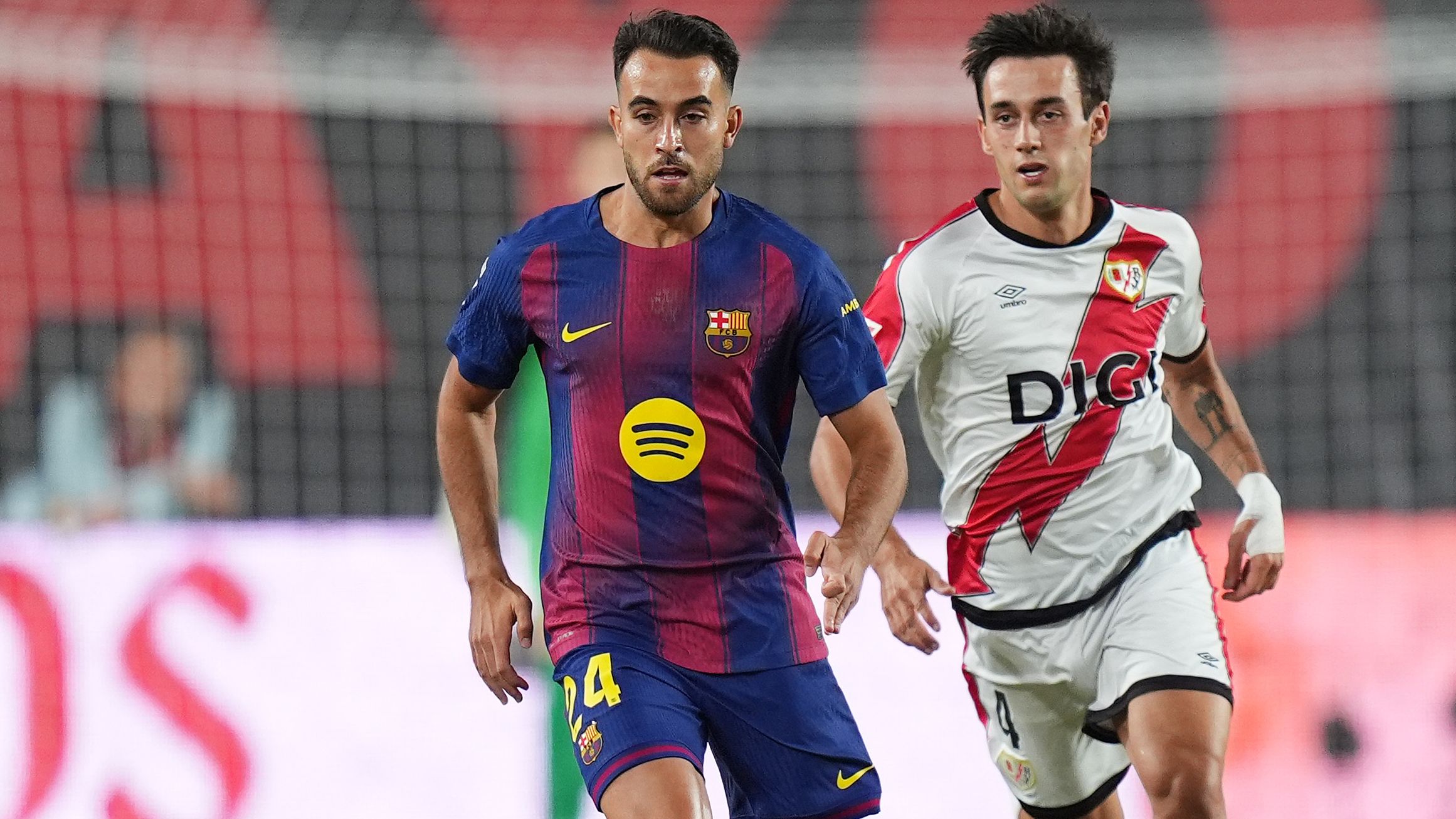 تقييمات لاعبي برشلونة ضد رايو فاليكانو: تصديات خوان جارسيا الحاسمة تضمن تعادلًا مثيرًا، بينما أهدر داني أولمو ورافينيا فرصًا حاسمة، وأثار لامين يامال جدلًا