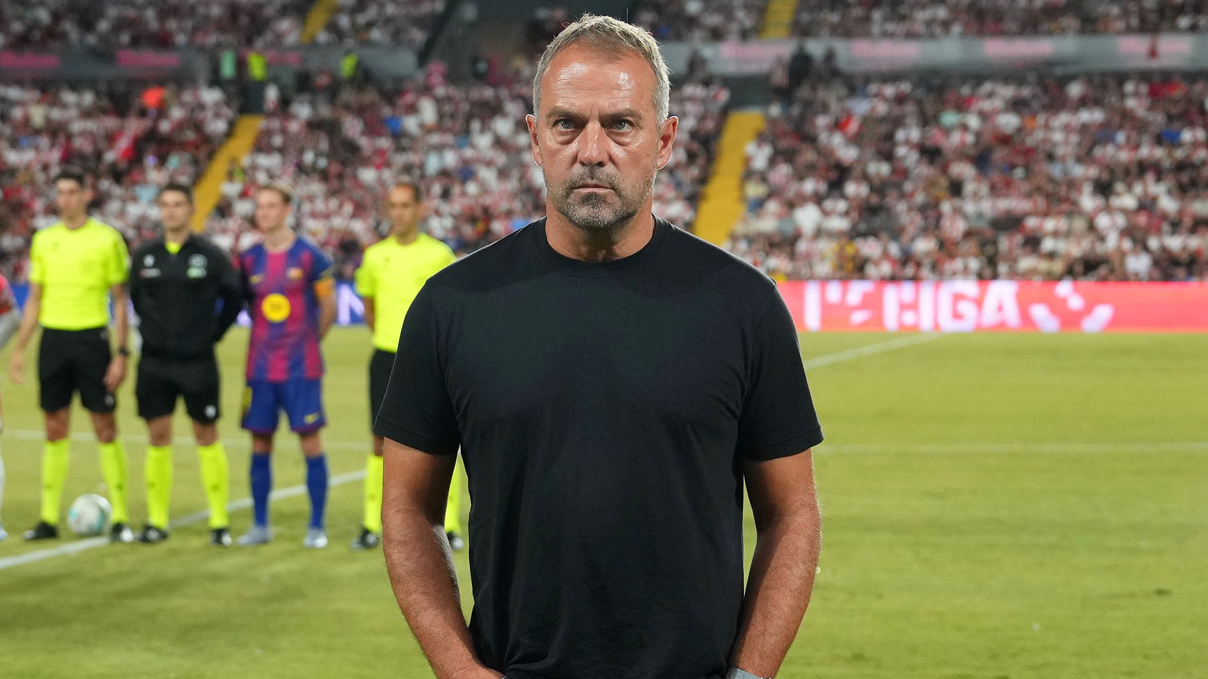 تقييمات لاعبي برشلونة ضد رايو فاليكانو: تصديات خوان جارسيا الحاسمة تضمن تعادلًا مثيرًا، بينما أهدر داني أولمو ورافينيا فرصًا حاسمة، وأثار لامين يامال جدلًا