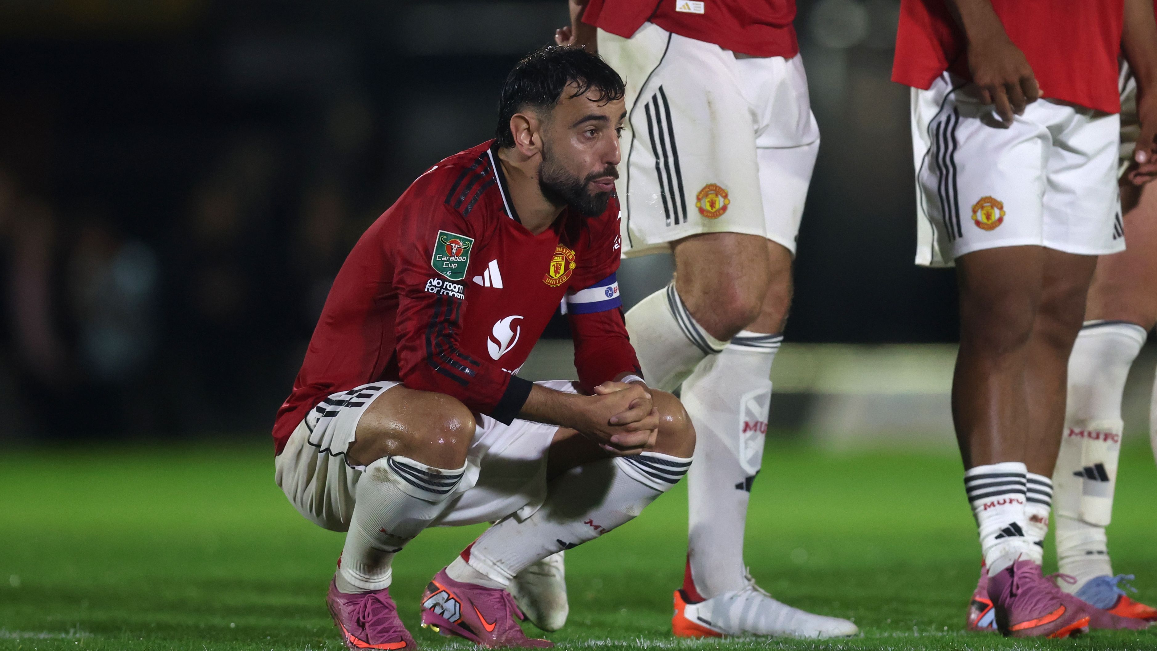 مانشستر يونايتد يختار عدم الاستئناف ضد هزيمته في كأس كاراباو أمام غريمسبي رغم قضية لاعب غير مؤهل
