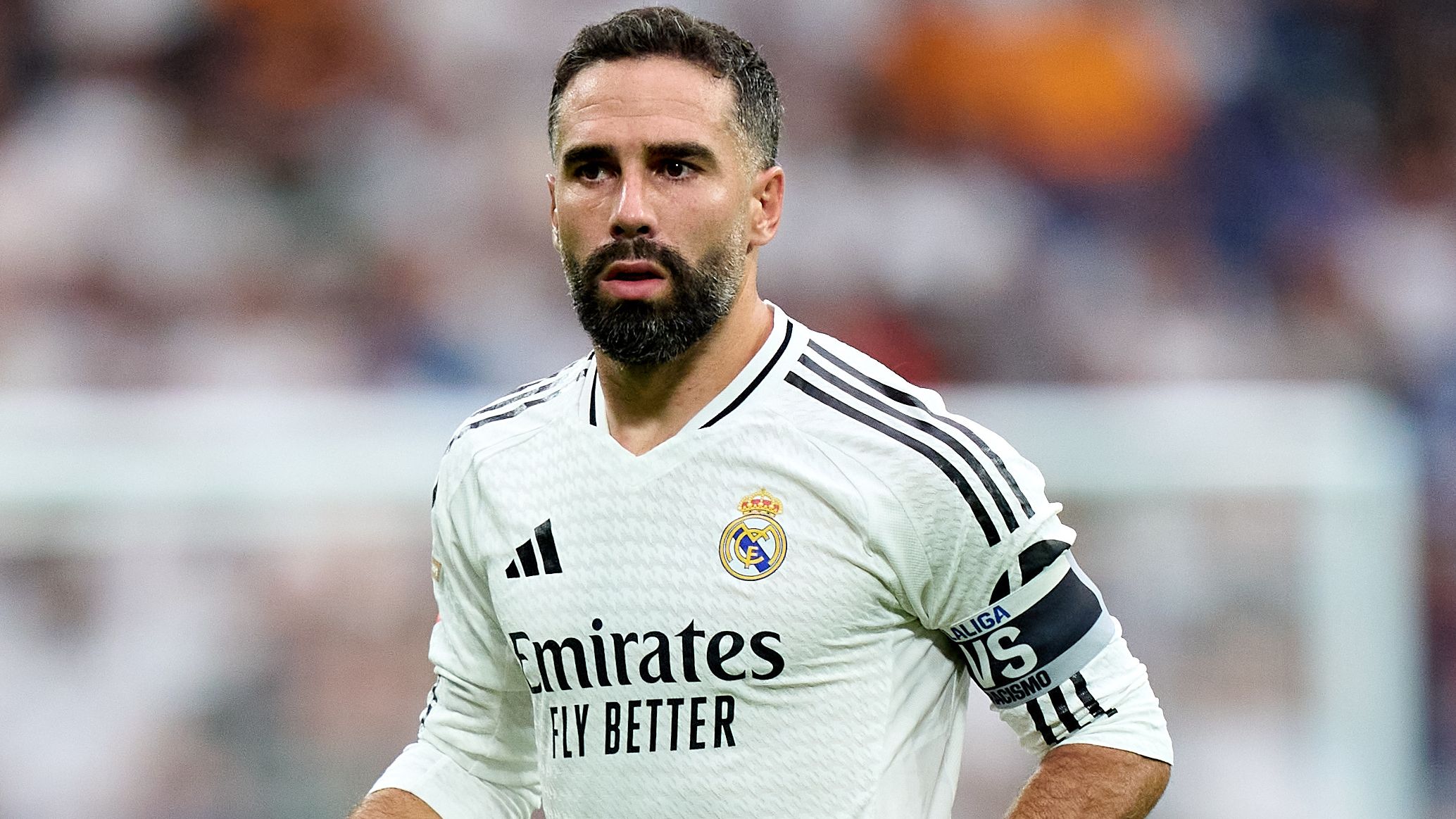 رودري يُحث على مغادرة مانشستر سيتي من أجل لقاء محتمل مع ريال مدريد مع داني كارفاخال